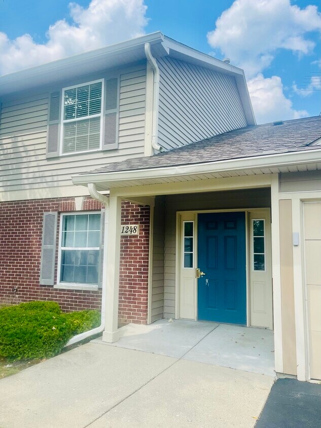 Foto del edificio - 1248 N Red Oak Cir