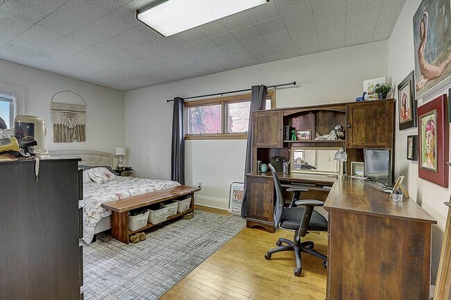 Foto del edificio - 2289 Ludington Avenue