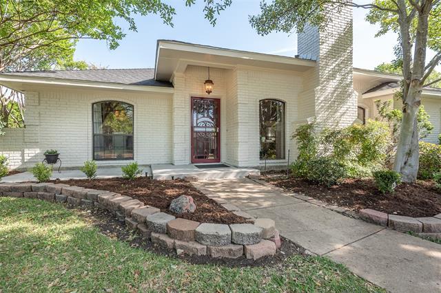 Foto principal - 6015 Clear Bay Dr
