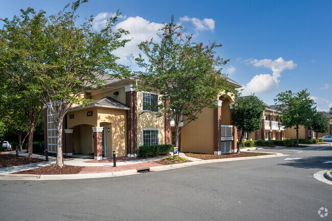 Foto del edificio - Vivo Living Ivy Creek