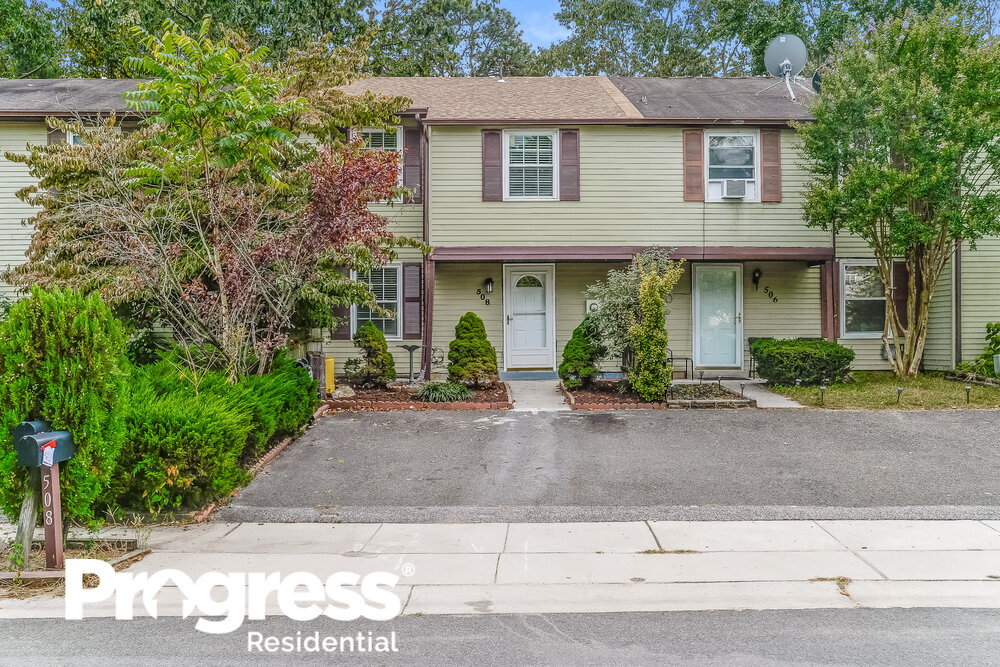Primary Photo - 508 Loch Lomond Dr