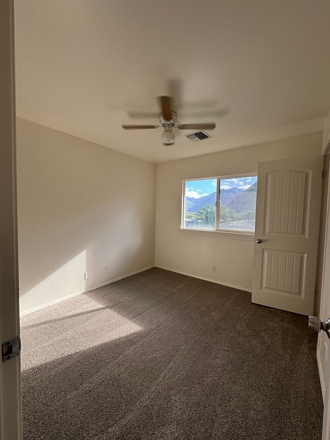 Building Photo - 87-2225-2225 Pakeke St