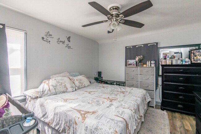 Foto del edificio - Inviting Bayview Townhouse
