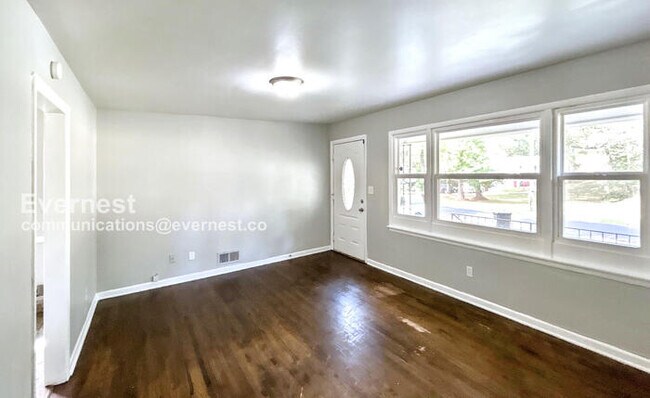 Foto del edificio - 1225 Linwood St