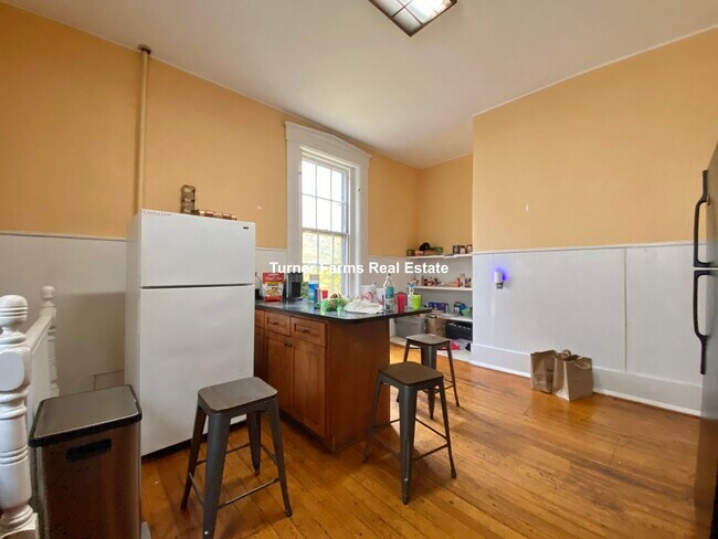 Foto del edificio - 139 Hillside St