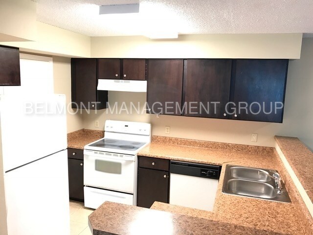 Building Photo - 4613 Cason Cove Dr