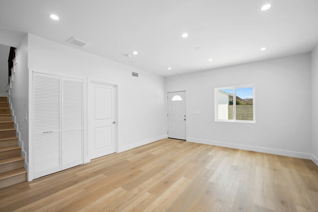 Building Photo - 6645 Fair Ave