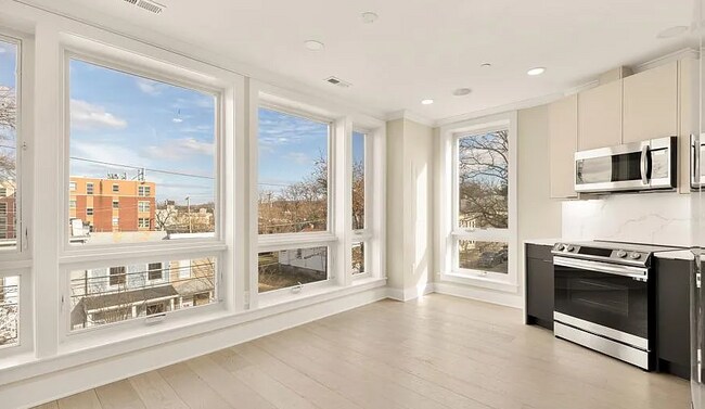 Photo - 2305 Nicholson St SE Townhome