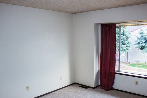 Building Photo - 1500 W Mead Ave