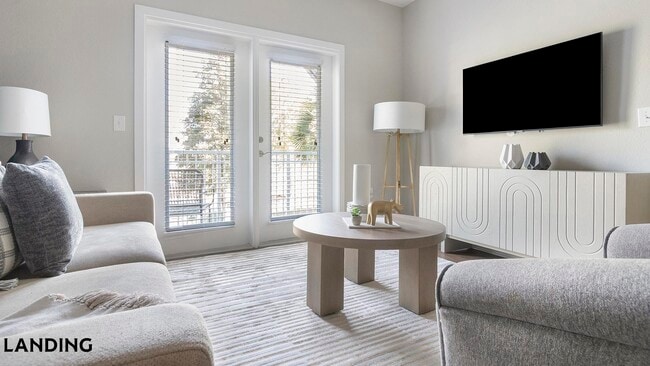 Building Photo - 215 Hunters Lk Wy