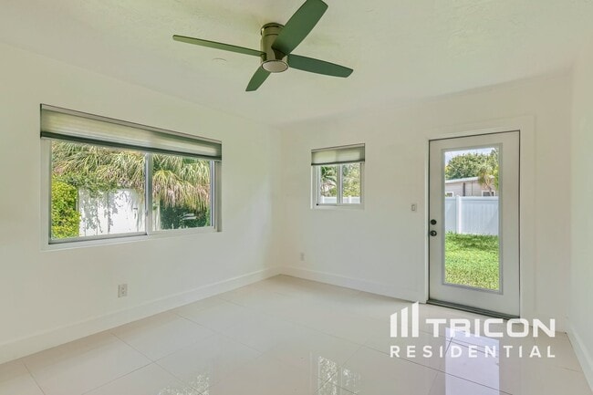 Foto del edificio - 7217 11th Ave N