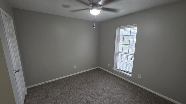 Foto del edificio - 14855 Easingwold Dr