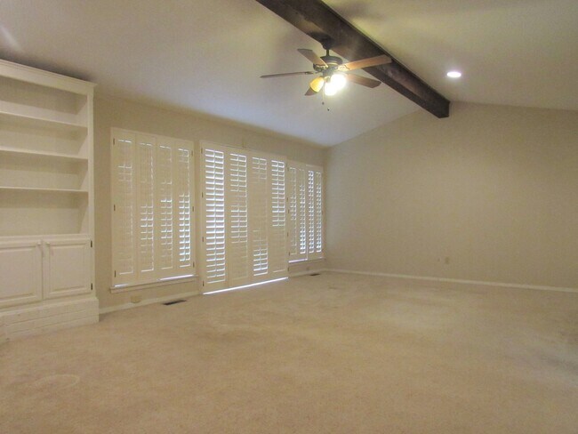 Building Photo - 7016 Stonycreek Dr
