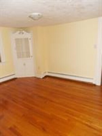 Building Photo - 28 Moore St