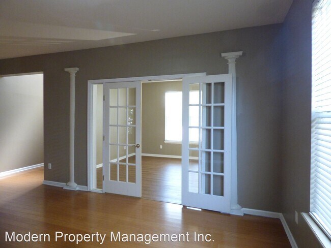 Building Photo - 4 br, 2.5 bath House - 4437 Walnut Creek Dr