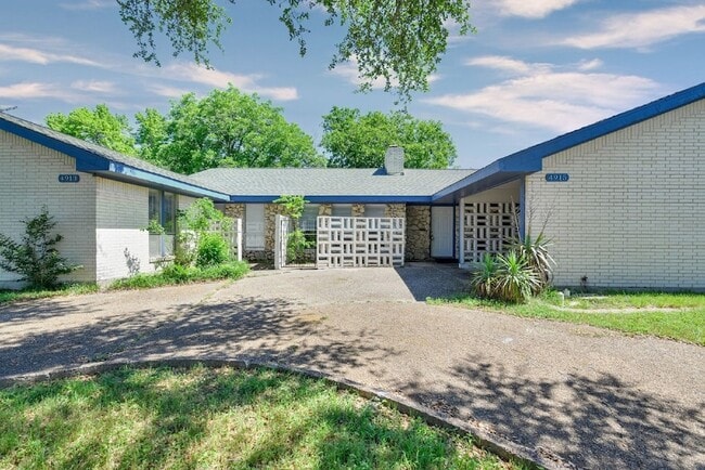 Photo - 4913 Westlake Drive Unit House