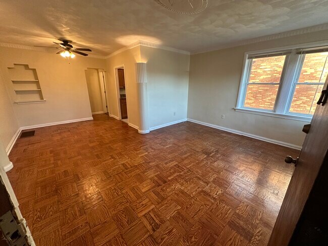 Foto del edificio - 7325 Balson Ave
