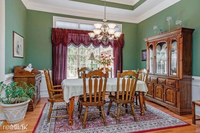 Building Photo - 5 br, 3 bath House - 1404 Beaufort Walk
