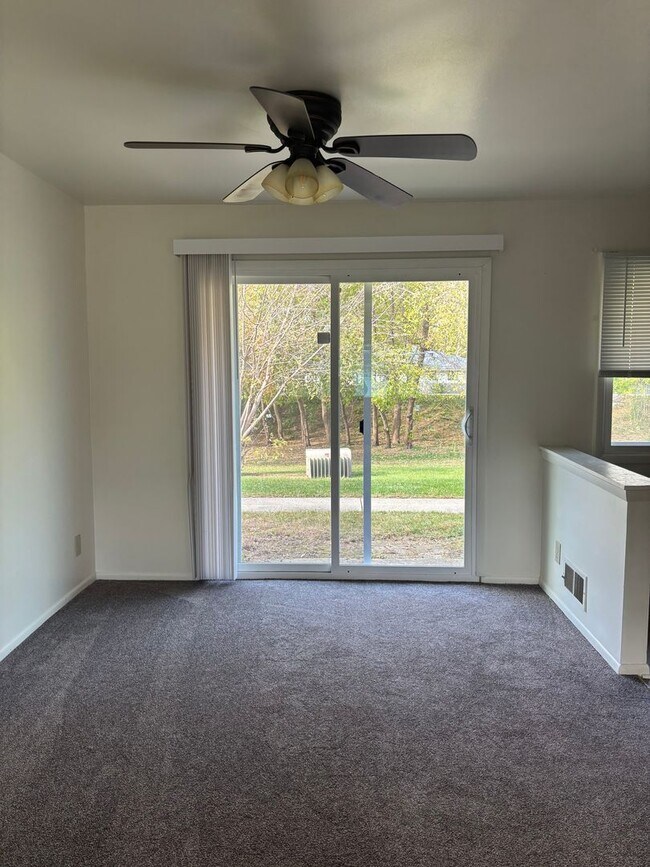 Foto del edificio - 3 Bedroom 2 1/2 Bath Townhome