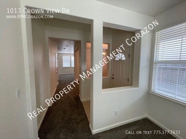 Building Photo - 1013 Crown View Dr