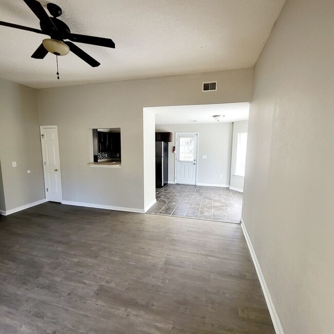 Foto del edificio - 511 Caddis Creek Rd