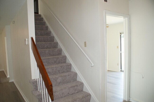 Building Photo - 5607 Colter Ct