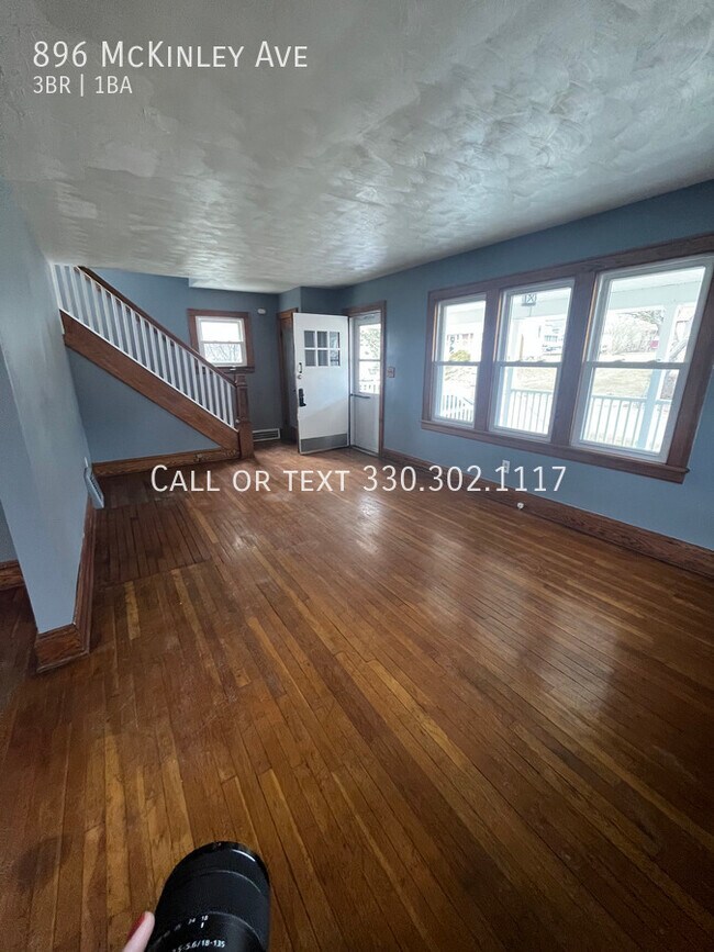 Foto del edificio - 896 McKinley Ave