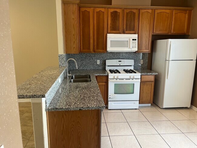 Foto del edificio - 4227 Benard Ct