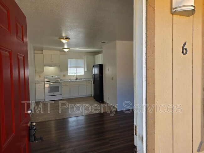 Foto del edificio - 228 McFarland St