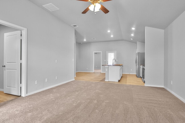 Foto del edificio - 7526 104th St