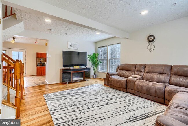 Foto del edificio - 10 Bluestem Ct