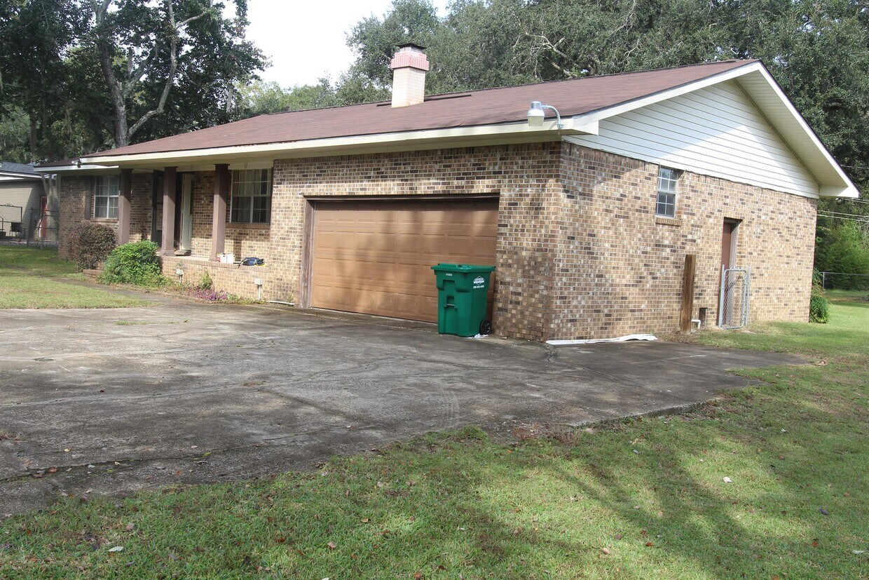 1507 11th Ave, Albany, GA 31707 House Rental in Albany, GA