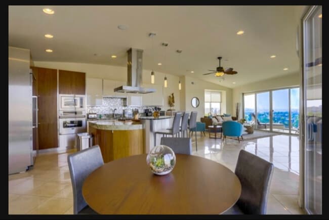 Building Photo - 1518 Monmouth Dr