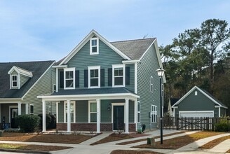 Building Photo - 3141 Moonlight Dr