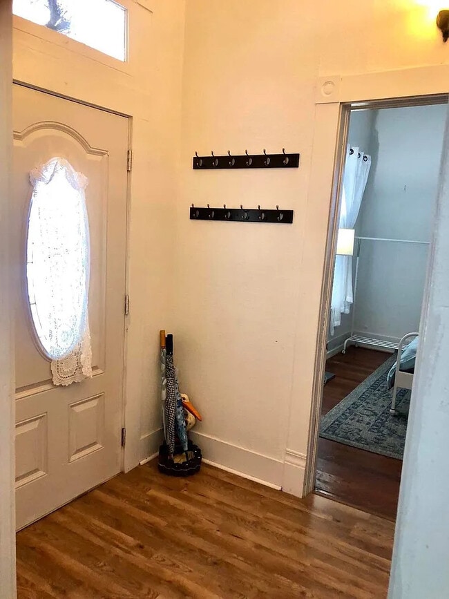 Foto del edificio - 3412 Avenue Q