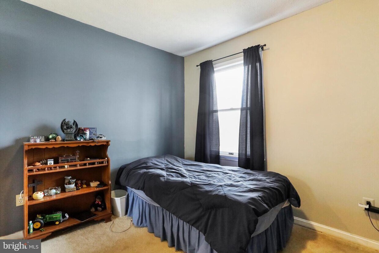 Foto principal - 104 Moss Ct