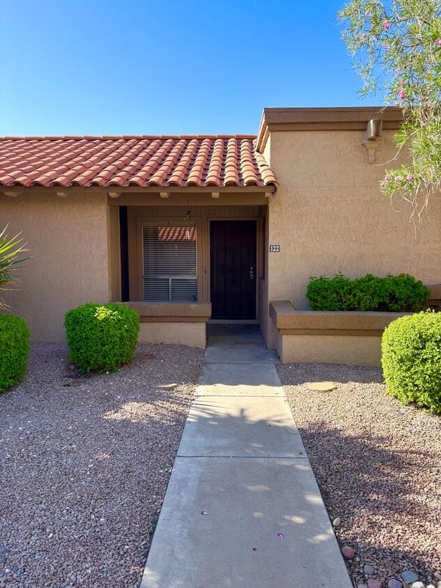 **BRAND NEW!! FULLY RENOVATED CONDO IN CHANDLER (CHANDLER BLVD & COOPER)** - **BRAND NEW!! FULLY RENOVATED CONDO IN CHANDLER (CHANDLER BLVD & COOPER)**