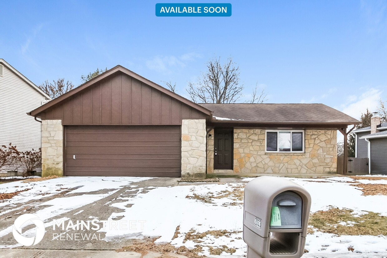 Primary Photo - 2033 Queensbridge Dr