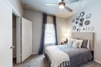 Building Photo - Brynwood Apartments
