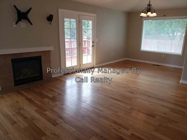 Building Photo - 420 S Legg St