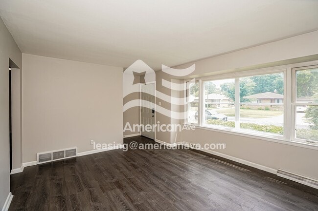 Foto del edificio - 5251 N 83rd St