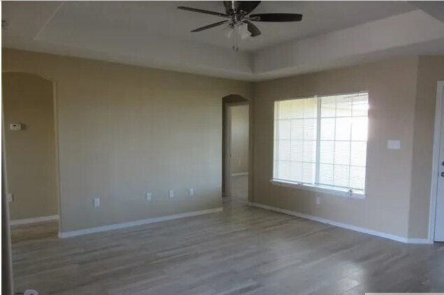 Foto del edificio - 9020 Empress Ln