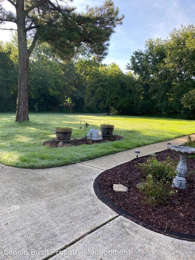 Building Photo - 4 br, 3 bath House - 1244 Saint Brides Road W
