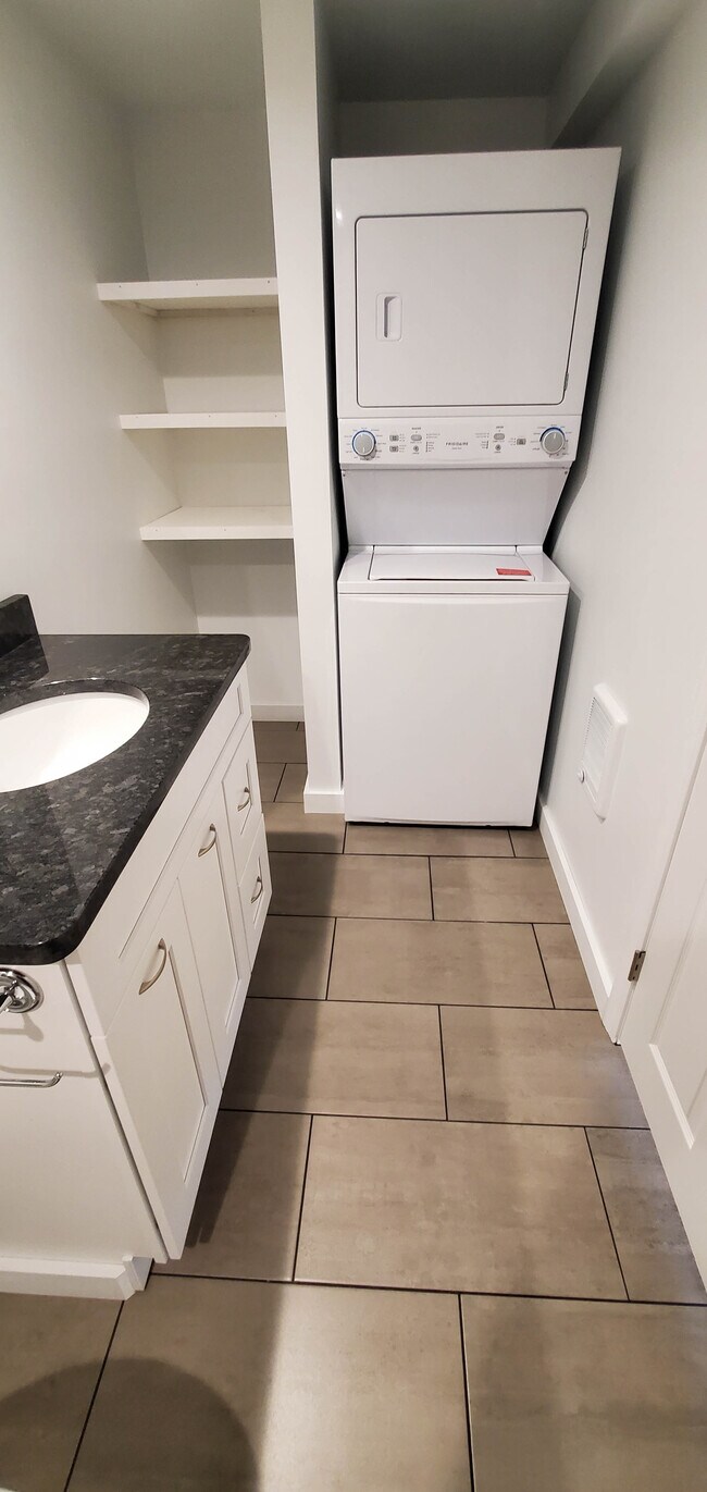 548 Main St Unit 1, Sturbridge, MA 01518 Apartments in Sturbridge, MA