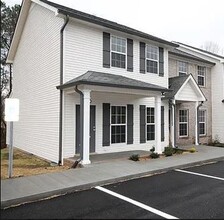 Building Photo - 401 Caldwell Dr