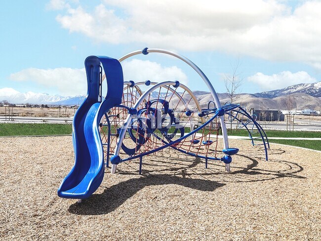 Foto del edificio - 985 Harvey St