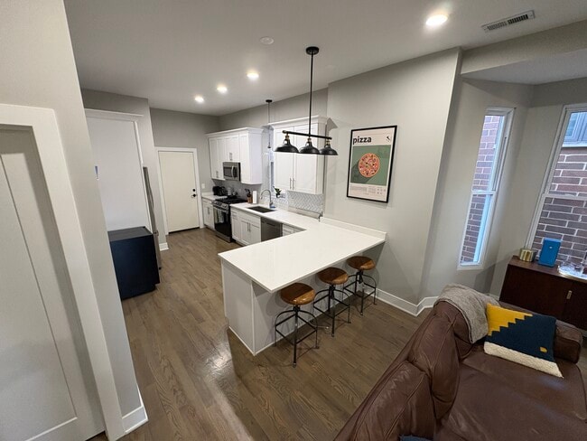 Foto del edificio - 1933 W Ohio St