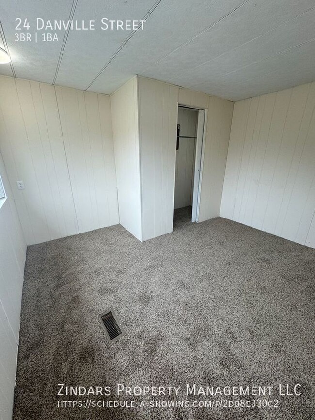 Building Photo - Remodeled 3 bedroom 1 bath mobile home in ...