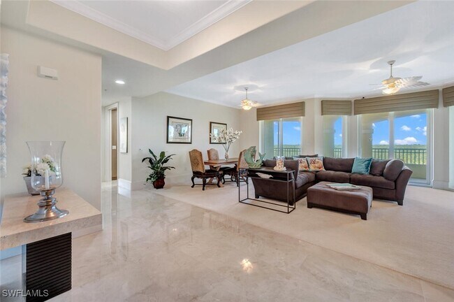 Foto del edificio - 2738 Tiburon Blvd E