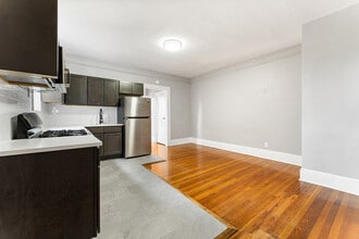 Building Photo - 758 Jersey Ave